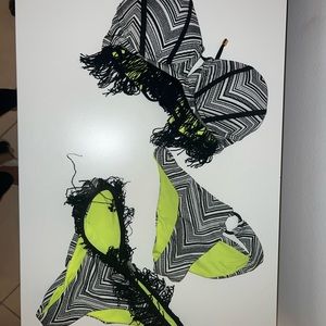 Moving out sale 🔥 Beach Bunny Swimwear 3 PIECES